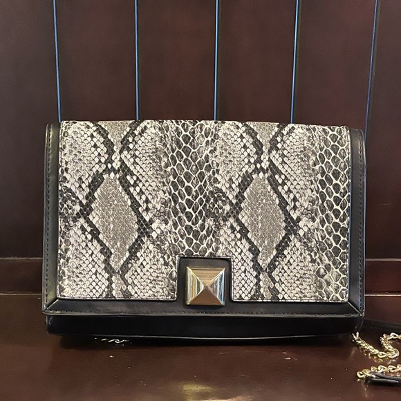 Neiman Marcus Bags Neimen Marcus Snake And Black Clutch Crossbody
